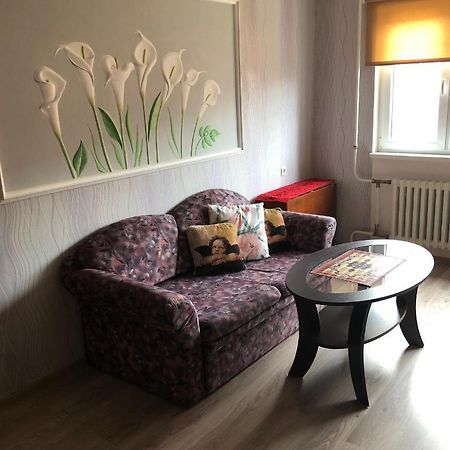 Ahtme Mnt Apartaments Luaran gambar